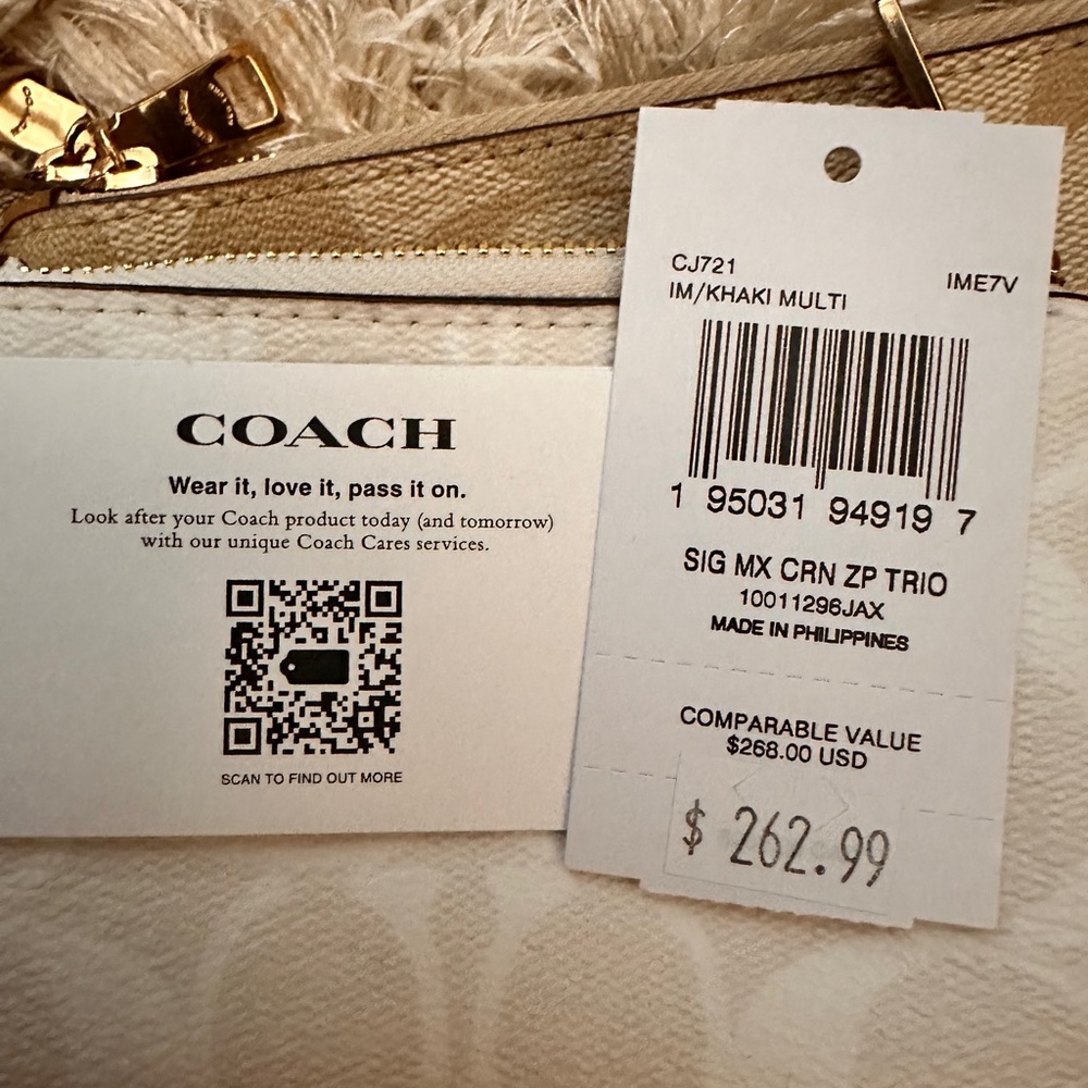 🚨 ENTRYYYY 🚨 3 piece set Coach Clutches w/Signature Monogram - Picture 7 of 16